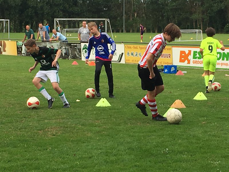 Landelijke jeugdtrainersavond in Apeldoorn