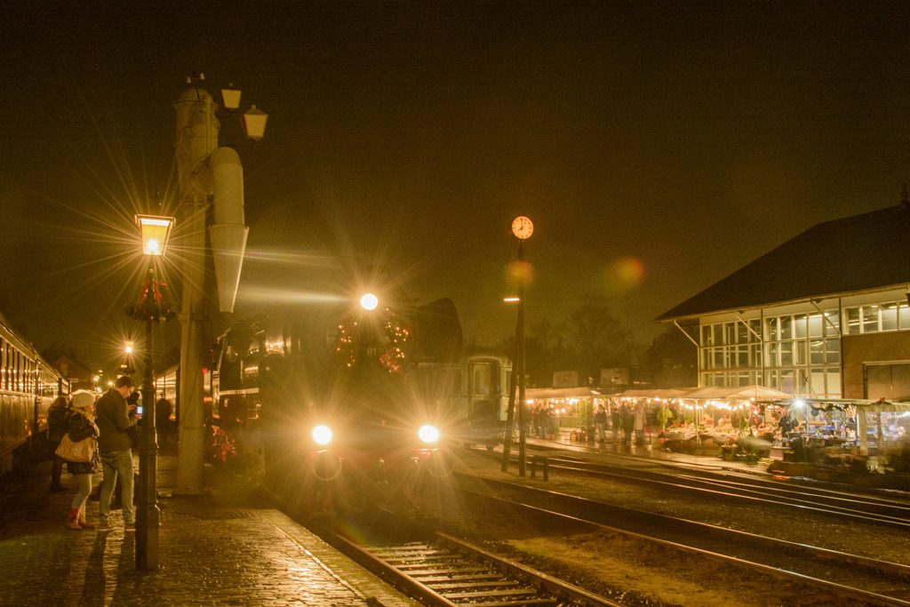 Sfeervolle Kerstmarkt mét Kerst-stoomtreinritten