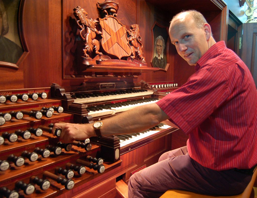Maandag 22 juli zal Evert van de Veen op het orgel van Beekbergen spelen