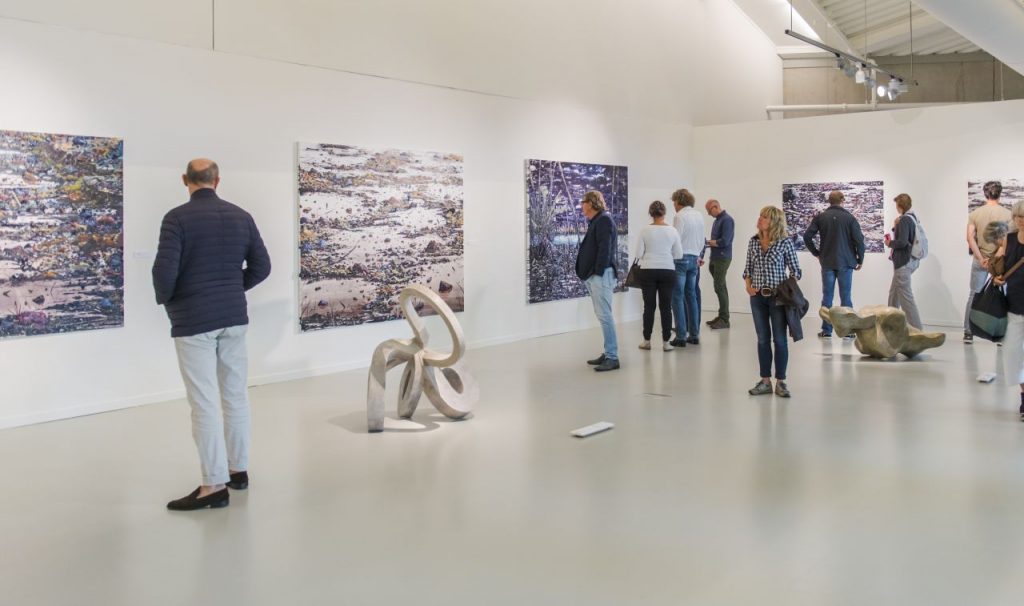 Rondleiding voor blinde en slechtziende mensen door CODA Museum