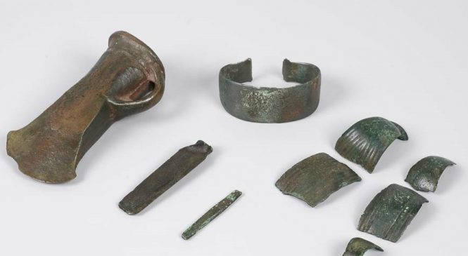 Een prehistorische brons-schat uit Bruggelen