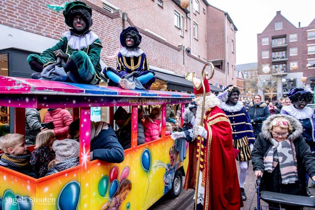 Sinterklaas met de boot naar De Eglantier