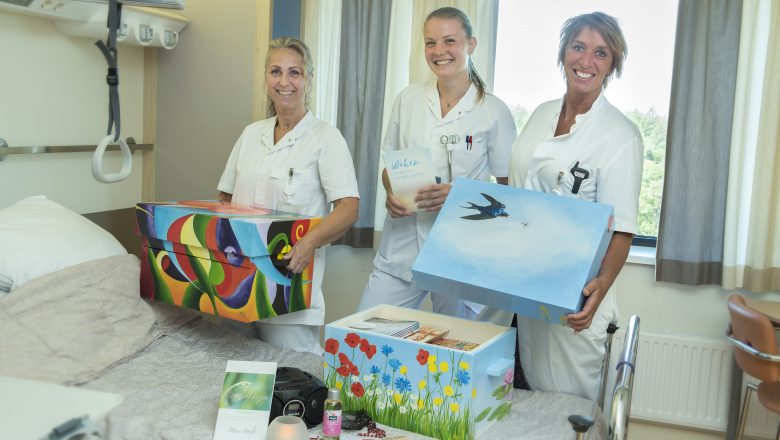 Bijzondere waakkoffers ondersteunen familieleden van patiënten van Gelre ziekenhuizen