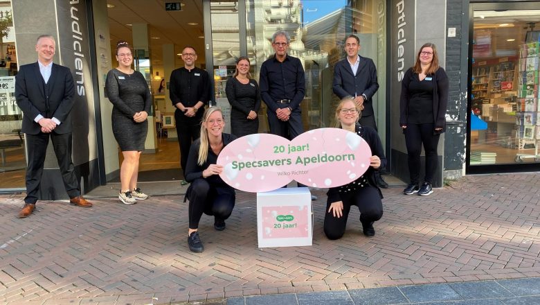 Specsavers Apeldoorn viert twintig jaar oog- en hoorzorg