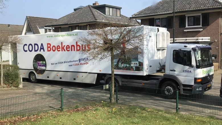 CODA Boekenbus rijdt nieuwe route; Jeugd- en Buurtbibliotheken ook weer geopend