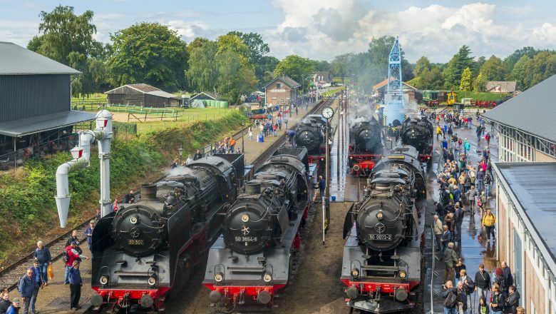 Nostalgische reis met stoom: VSM viert 50 jaar met groot festival ‘Terug naar Toen’