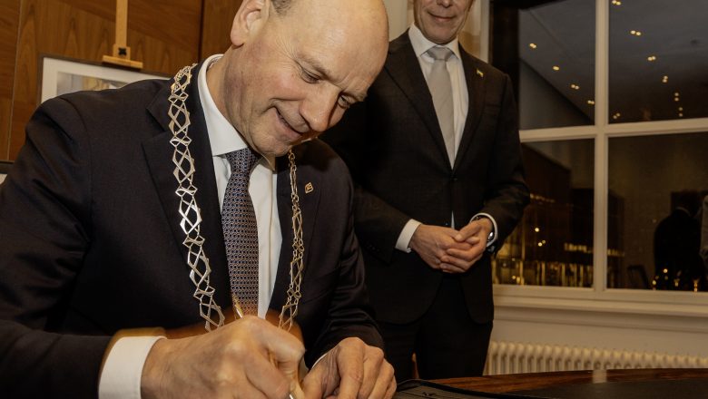 Ton Heerts herbenoemd als burgemeester van Apeldoorn