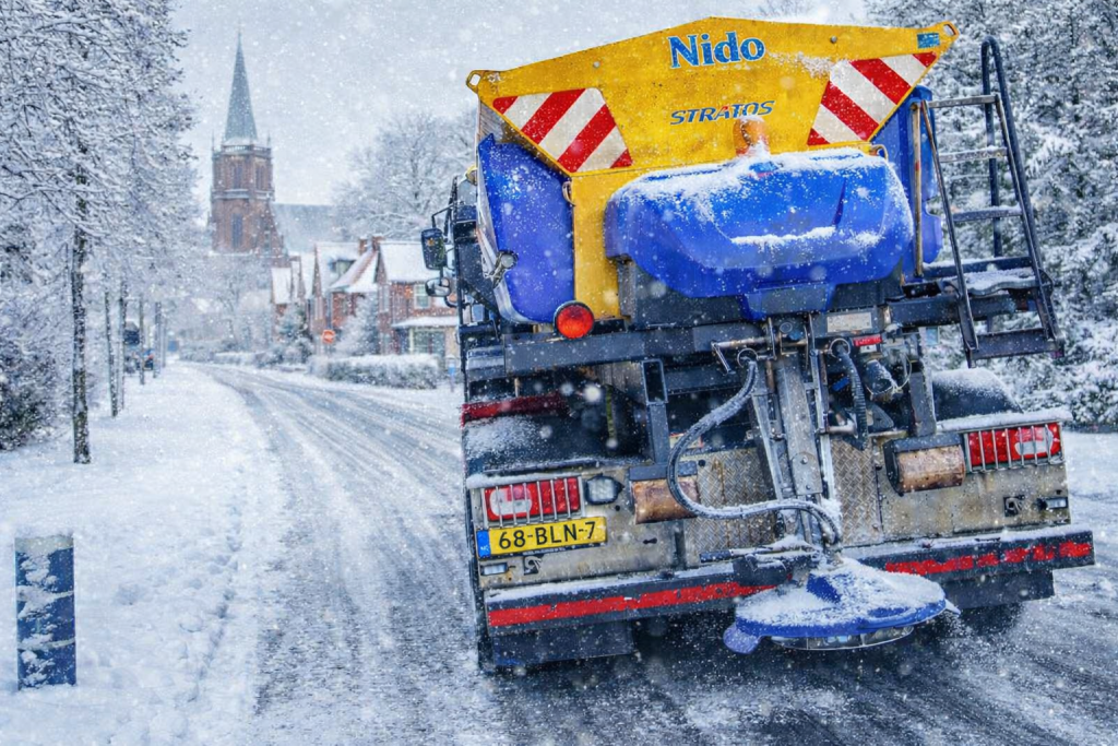 Rijkswaterstaat waarschuwt voor gladheid door sneeuw en dooi
